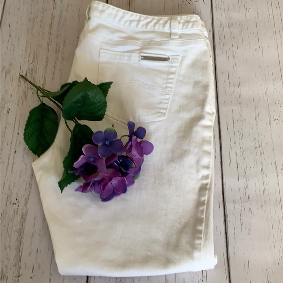 Michael Kors White Denim Capri/Cropped Pants Size 10 - Picture 2 of 8